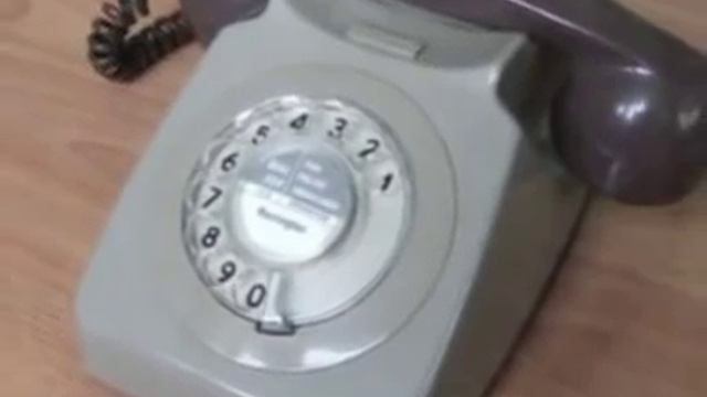 The Irish Mental Health Hotline Answering Machine смотреть онлайн