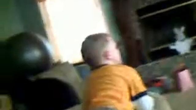 Clumsy Jumper смотреть онлайн