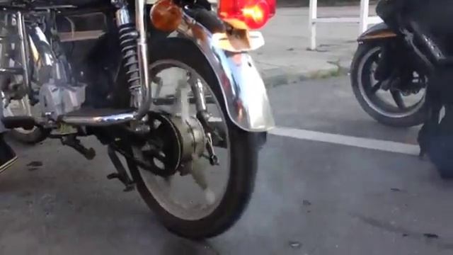 До дыры в асфальте) Мопед Альфа смотреть онлайн