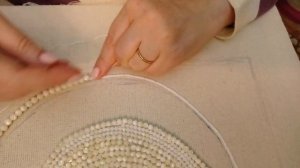 Сажение по бели перламутра. Еще раз показываю технику сажения по бели.