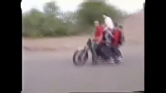 Иж Планета Юпитер vs Yamaha R1 смотреть онлайн