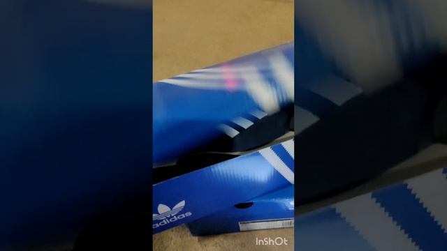 КРОССОВКИ ADIDAS ZX 700 HD ЦВЕТ СИНИЙ и черный. смотреть онлайн