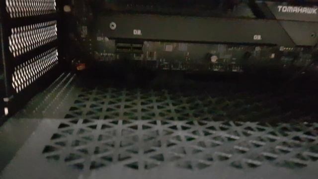 Чистка от пыли. Корпус be quiet! PURE BASE 500 DX смотреть онлайн