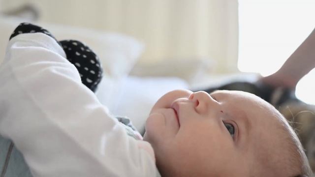 РАЗВИТИЕ РЕБЕНКА С 1 ДО 12 МЕСЯЦЕВ | Развитие малыша до года смотреть онлайн