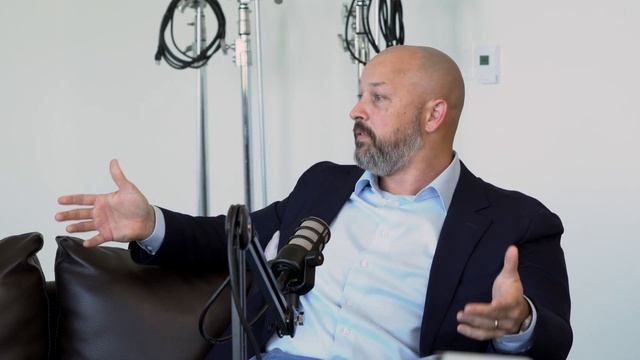 From Military Service to Employee Benefits - Two Veterans' Journey into Healthcare смотреть онлайн