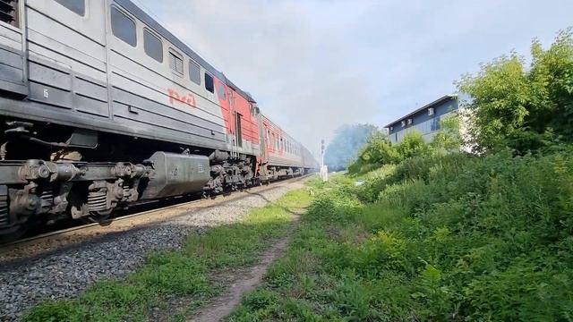 Скорый поезд 093й Пенза - Москва следует с тепловозом 2ТЭ10У-0431 26.06.2023г. смотреть онлайн