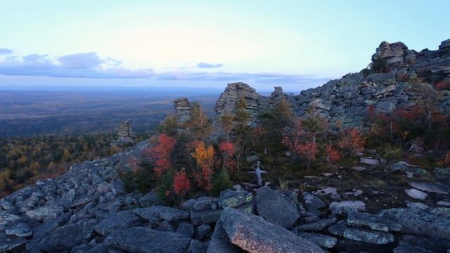 Помяненный (Колчимский) камень, сентябрь (2018). Пермский край. смотреть онлайн