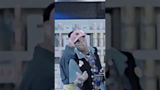 палю лицо... знаю звук не подходит но потом выложу с другим) смотреть онлайн