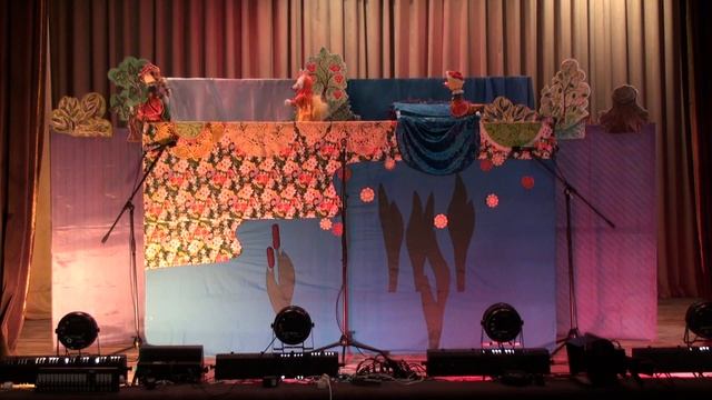 Трансляция архивной записи детского кукольного спектакля «Серая шейка» театра «Балаганчик» смотреть онлайн