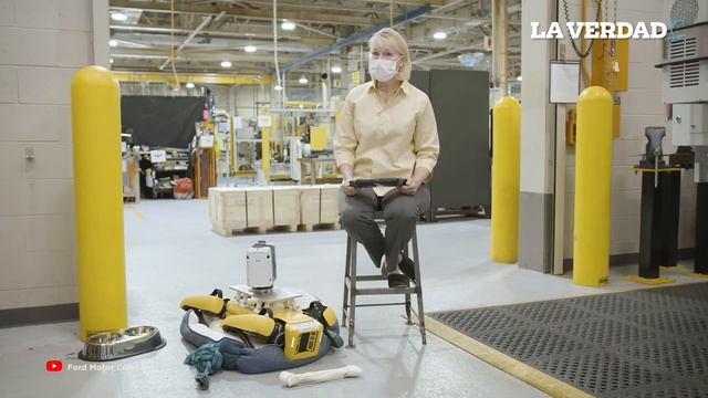 Fluffy el perro robot de Ford. смотреть онлайн