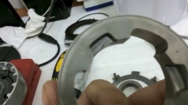 (Detailed Version) How to Rebuild a Honda or Pitbike Semi Auto Clutch Pack, 50, 70 and 90cc смотреть онлайн