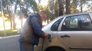 Слить бензин с Калины..Проба Раз
