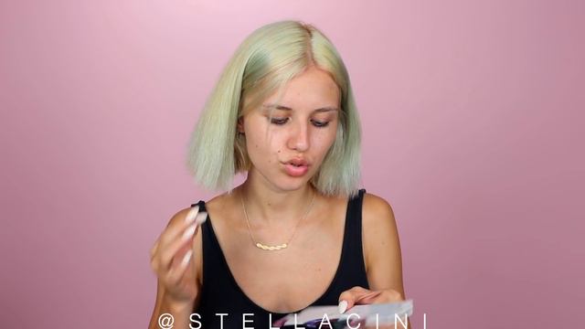 Bleaching my Hair and Dyeing it Blue (Accidentally) смотреть онлайн