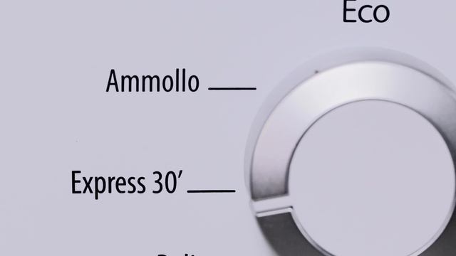 Video Recensione Lavastoviglie HOTPOINT LFK7M124IT смотреть онлайн
