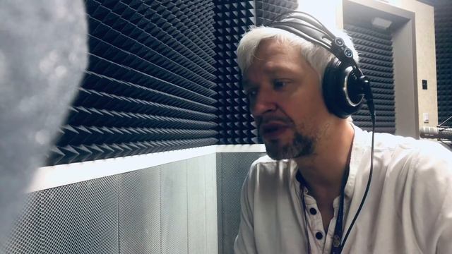 Запись аудиокниги Дар путешественника во времени смотреть онлайн