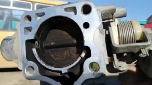 Повышенные холостые обороты двигателя 7A чистка дроссельной заслонки.