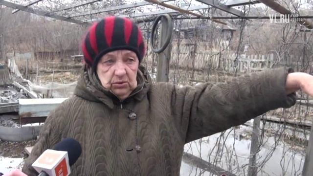 VL.ru - Частные дома под Некрасовским путепроводом затопило водой смотреть онлайн