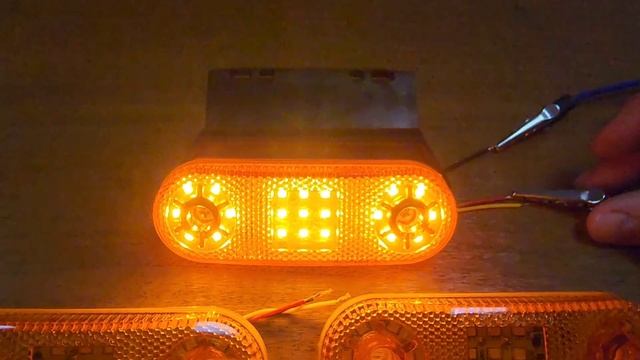 Фонари габаритные, маркерные. Эффект стробоскопа. На 12 и 24 в смотреть онлайн