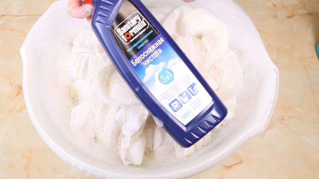 ШОК СРЕДСТВО! Такое ЧУДО вижу впервые! Не прикасаясь руками Удалить ПЯТНА и ОТБЕЛИТЬ вещи! смотреть онлайн