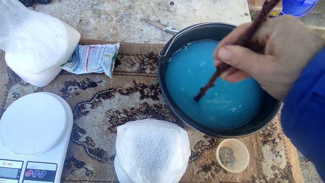 Первая весенняя обработка сада.