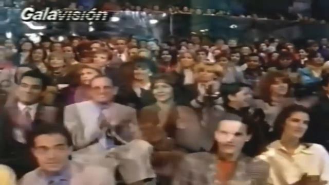 Alejandro Fernández & Julio Iglesias - Popurri смотреть онлайн