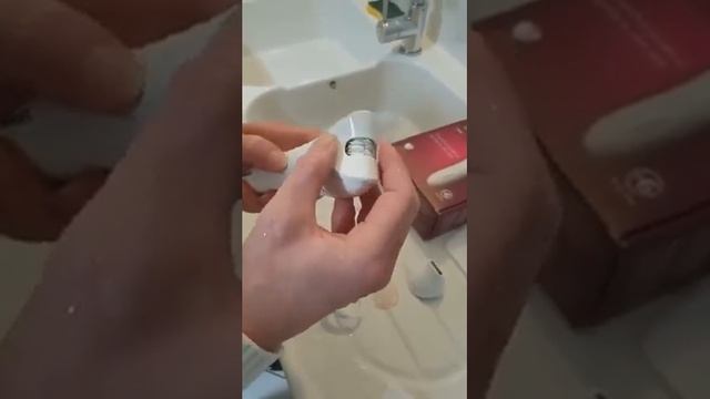 Philips BRE715, Epilateur électrique Satinelle Advanced, Epilateur 100 % étanche Fonctionnel et lé смотреть онлайн