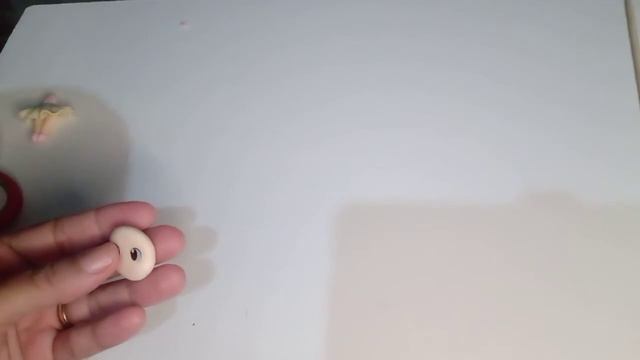COMO FAZER APLIQUE PARA LAÇO DE BISCUIT - Fernanda Fernandes #chaveiro #apliques #biscuit смотреть онлайн
