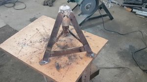 Подставка под АВТО Своими руками