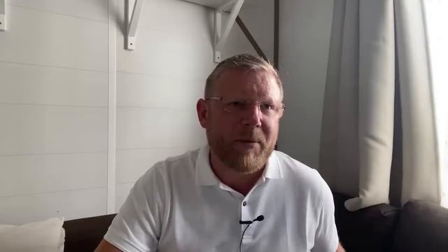 #Песке вещает из Сен Тропе смотреть онлайн