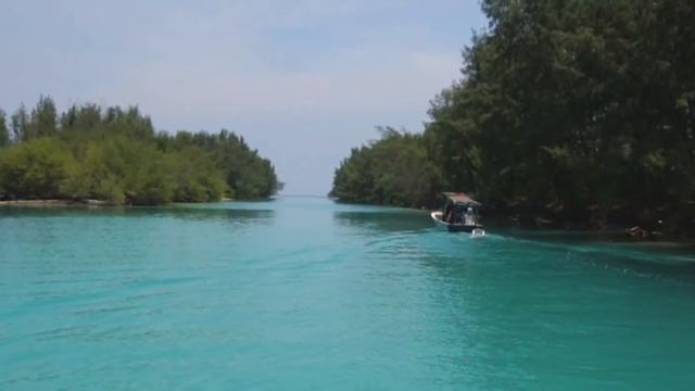 Welcome to PARADISE! - 1000 Islands in Java Indonesia смотреть онлайн