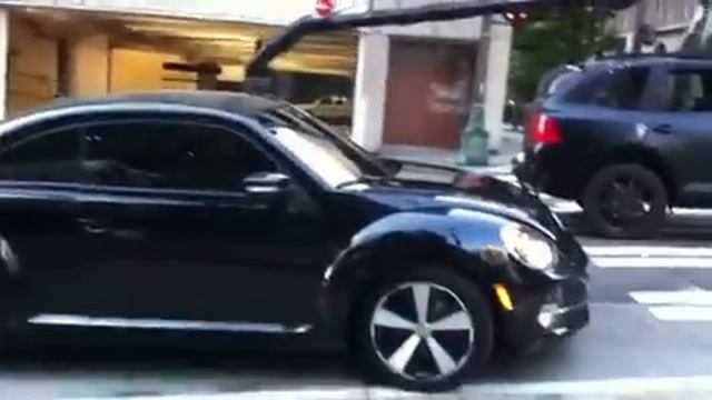 2012 VW Beetle смотреть онлайн