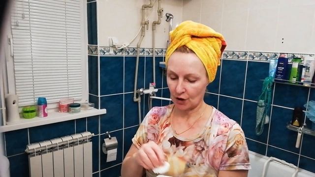 Чистка лица натуральным скрабом. отличный результат. смотреть онлайн