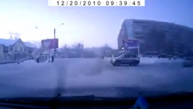 ДТП снятое на видеорегистратор смотреть онлайн