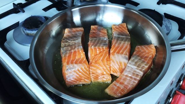 Безумно вкусная Красная рыбка ? в сливочном соусе / После этого рецепта вы полюбите красную рыбу ❤️ смотреть онлайн