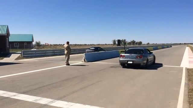 Slow Motion IPhone 5s drag GTR32 vs GTR34 СТК Сокол Алматы смотреть онлайн