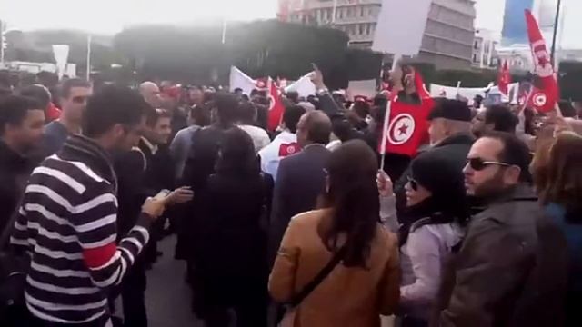 Visite guidée : Avenue Habib Bourguiba смотреть онлайн