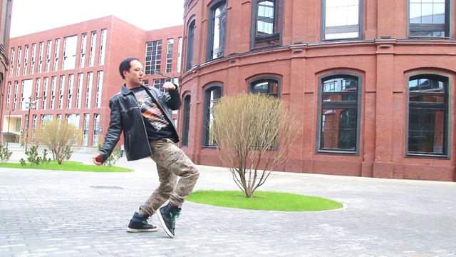    0:03 / 3:47 [DUBSTEP & TRAP]: DANCE | Razihel & Aero Chord - Titans| Дабстеп & Трап| танцы