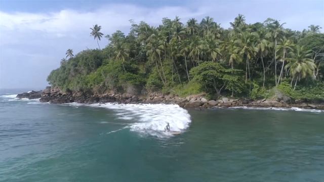 Surfing at Anantara Peace Haven Resort, Tangalle Sri Lanka with Tropicsurf смотреть онлайн