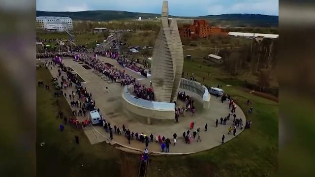 В организации и проведении парада Победы приглашают принять участие волонтёров смотреть онлайн