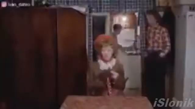 ЭТО НАДО ВИДЕТЬ !!! - NEW !!! СУПЕРХИТ !!! ))))))) Ретро Любовь - СУЧКА ТЫ КРАШЕНА !... ))))))) смотреть онлайн
