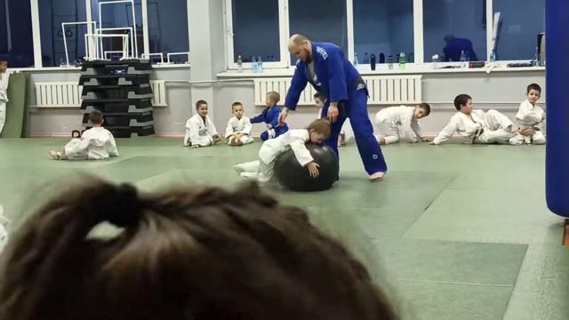 Занятия дзюдо и Новогодняя фотосессия в одном флаконе! смотреть онлайн
