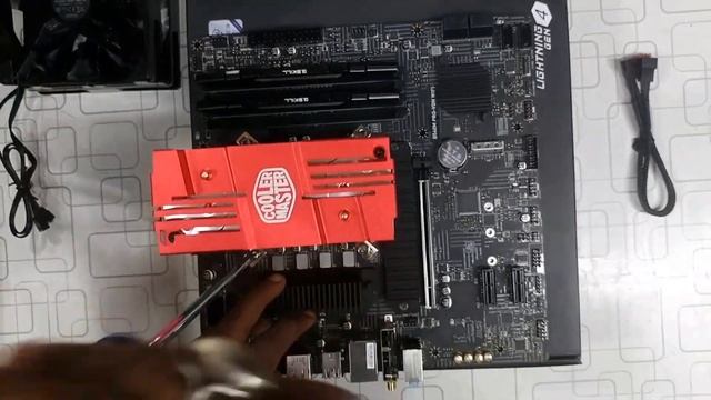PC BUILD 2021 [ I5-11400 | MSI B560M PRO-VDH WIFI | CARBIDE 175R RGB ] ft. PC FANATICS смотреть онлайн