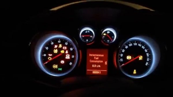 Opel Astra J 1.4 turbo - starting car