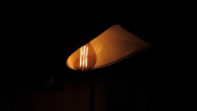 Benjamin Duoflux ("Shovel Floodlight") - 11 Watt Giant LED GLS смотреть онлайн