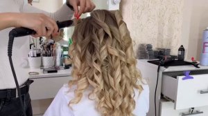 Легкие текстурные локоны поэтапно. С описанием стайлинга.