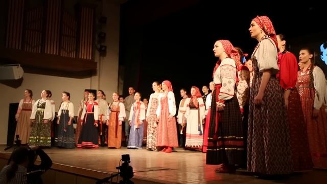 Дымом половодье — музыка Д. Катрича, слова С. Есенина смотреть онлайн