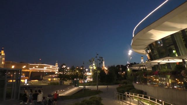 Парк Зарядье часть 3 (Вечер в Парке и Москворецкая набережная) #moscow смотреть онлайн