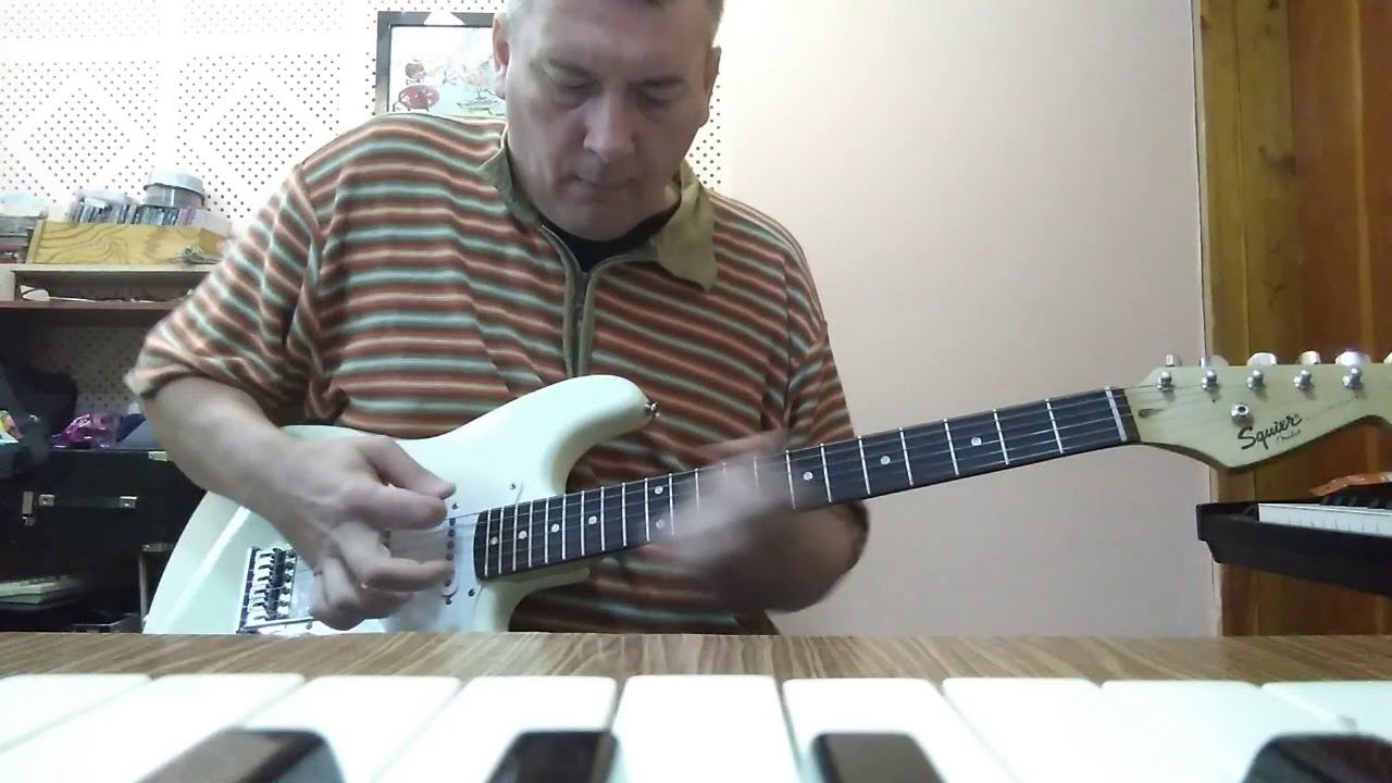 Squier Bullet Strat tremolo after repair смотреть онлайн