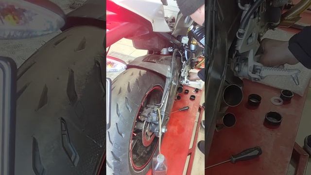 BMW S1000R, проблема с тормозами. #bmws1000r смотреть онлайн