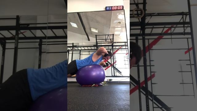 23.04.19 тренировка 9 гиперэкстензия на фитболе смотреть онлайн